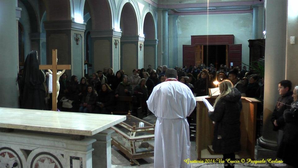 grotteriaviacrucis201426.jpg