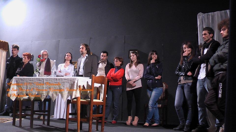 grotteria2103visitapastoraleincontroconalcuneassociazionigruppoteatro2.jpg